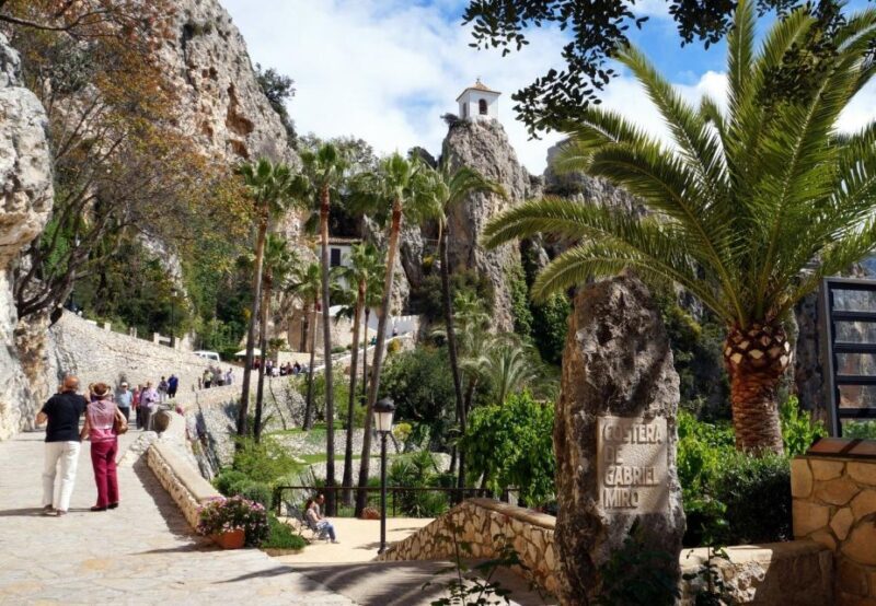 From Albir, Altea, Benidorm & Calpe: Guadalest & Algar Tour - FAQs
