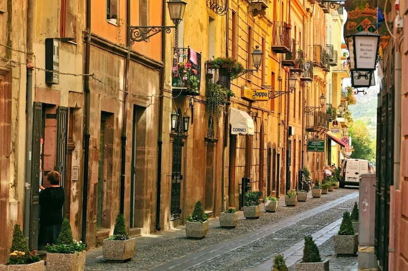 From Alghero: Market day in Bosa - FAQs