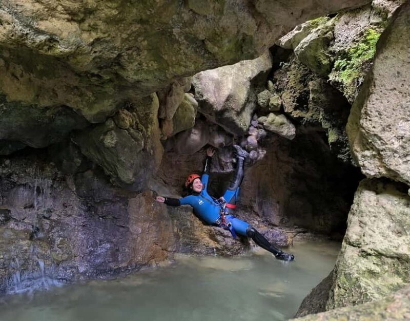 From Alicante: Canyoning experience near Alicante - How does the day unfold?