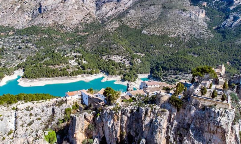 From Alicante: Guadalest, Altea & ticket in Algar Waterfalls - Altea Old Town: White Balconies, Cobblestones, and Time for Your Own Photos