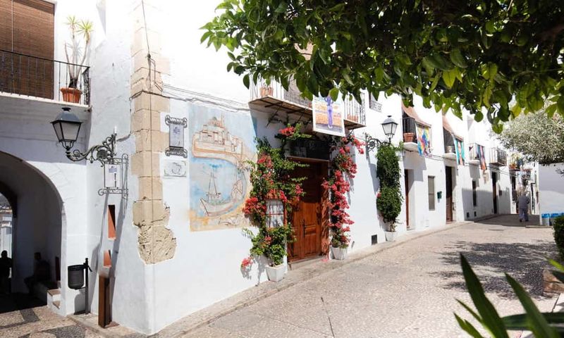 From Alicante: Guadalest, Altea & ticket in Algar Waterfalls - The Guide Factor: Dani/Danny, Karen, and Isaac-Style Storytelling