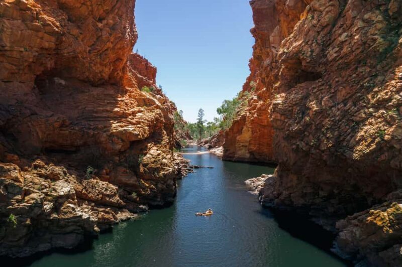 From Alice Springs/Yulara: 4-Day Red Centre 4WD Camping Tour - An In-Depth Look at the 4-Day Red Centre Tour