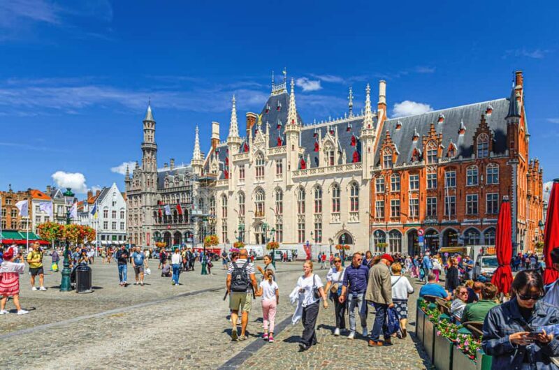 From Amsterdam: Bruges Day Tour in Spanish or English - The Experience in Detail