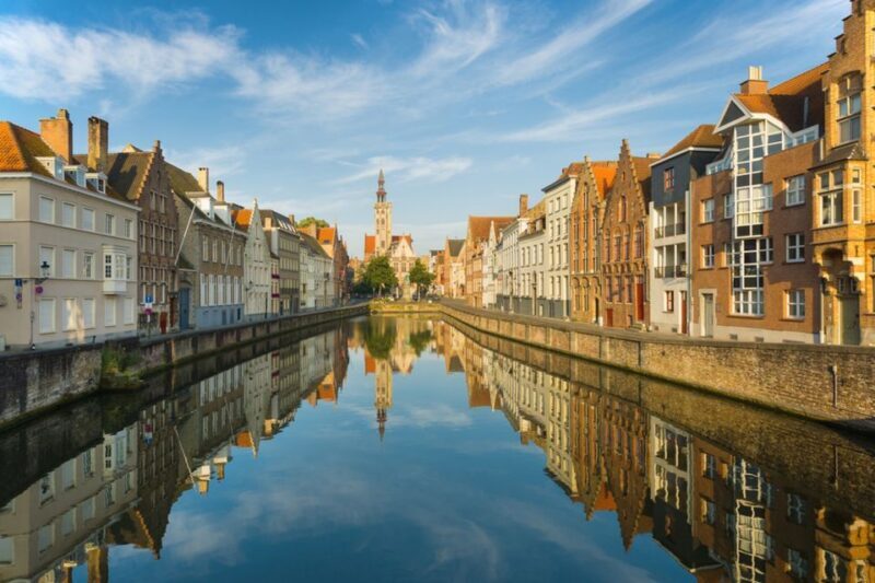 From Amsterdam: Day Trip to Bruges in Spanish or English - The Journey Begins in Amsterdam