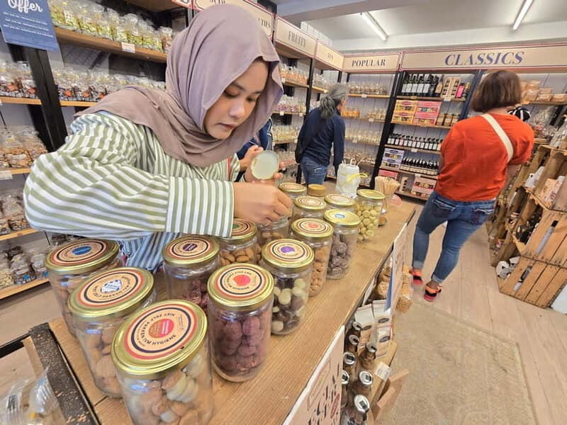 From Amsterdam: Keukenhof Tulips, Windmills & Volendam - Who Is This Tour Best For?