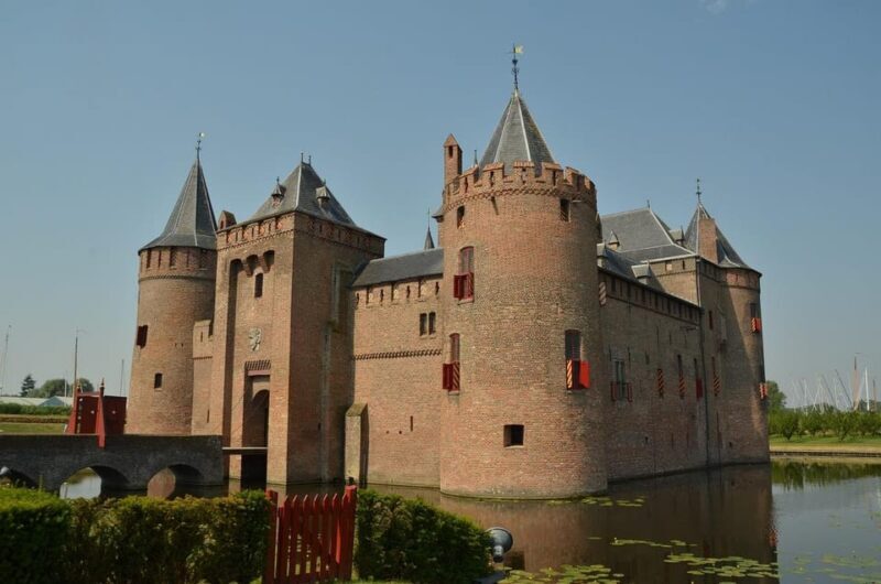 From Amsterdam: Muiderslot and De Haar Castle Tour - What to Expect on the Tour
