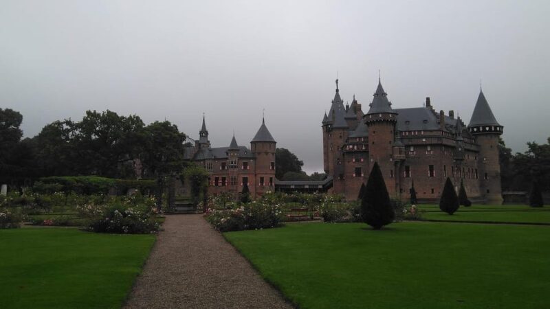 From Amsterdam: Muiderslot and De Haar Castle Tour - Practical Considerations and Tips