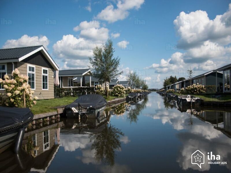 From Amsterdam: Private Day Trip to Giethoorn and Lelystad - What to Expect from the Tour