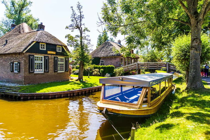 From Amsterdam: Ultimate Giethoorn Experience with Boat Tour - Practical Details for Travelers