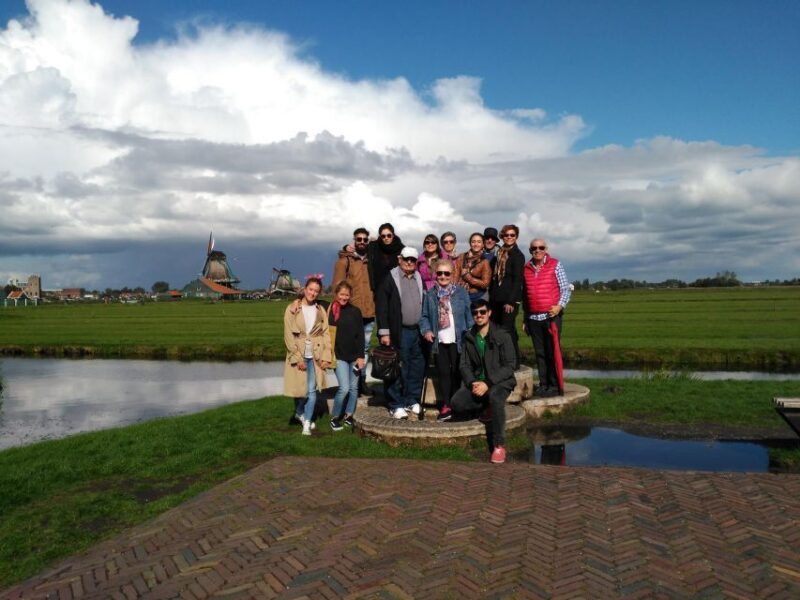 From Amsterdam: Windmills of Zaanse Schans Tour in Spanish - FAQs