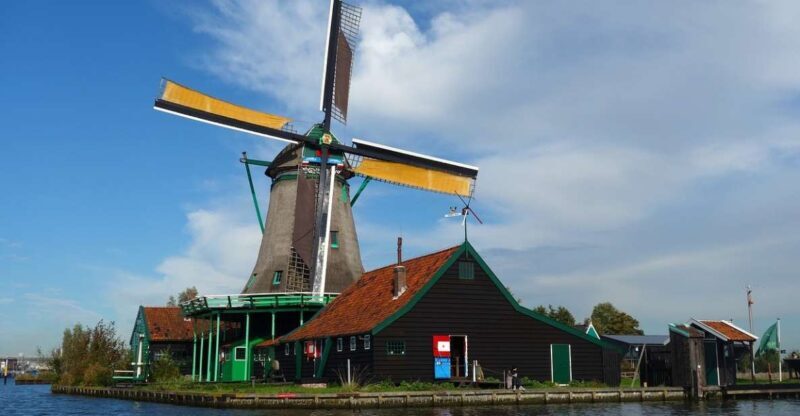 From Amsterdam: Windmills, Volendam, & Marken Private Tour - Marken: A Wooden-Pile Island
