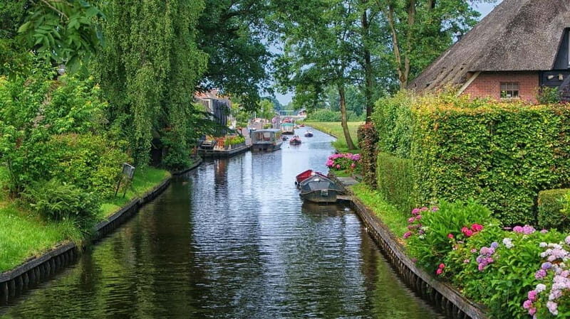From Amsterdam: Zaanse Schans and Giethoorn Countryside Trip - Key Points