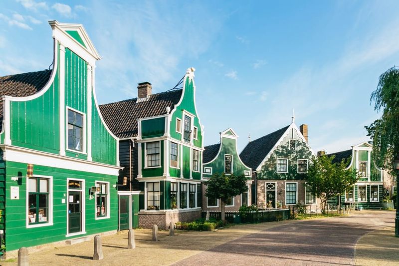 From Amsterdam: Zaanse Schans, Edam, Volendam & Marken - Volendam harbor free time: snacks, photos, and real coastal energy