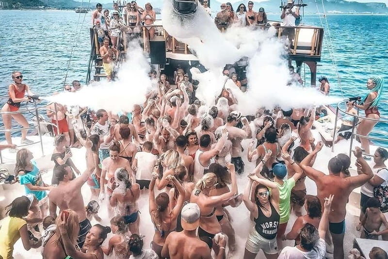 From Antalya/Kemer: All-Inclusive Party Boat with Lunch - Who Will Love This Tour?