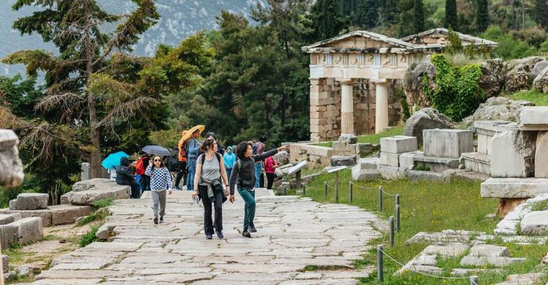 From Athens: Small-Group Delphi, Museum & Arachova Day Trip - Audio Guide App: A Useful Layer, Not a Crutch