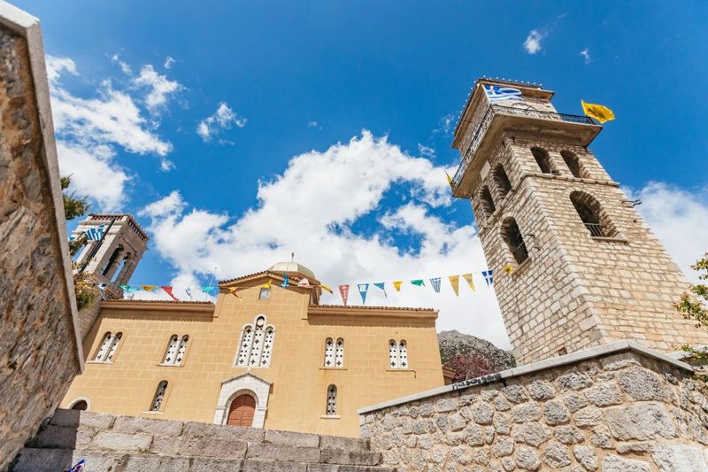 From Athens: Small-Group Delphi, Museum & Arachova Day Trip - Arachova Lunch and Free Time: A Mountain Town That Feels Like Greece