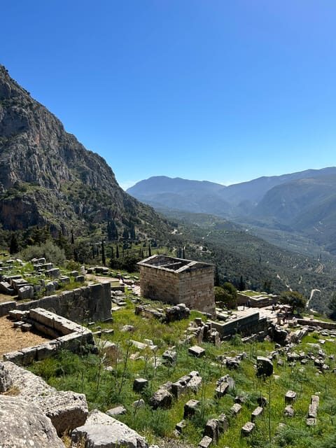 From Athens: Delphi and Arachova Private Tour - Key Points