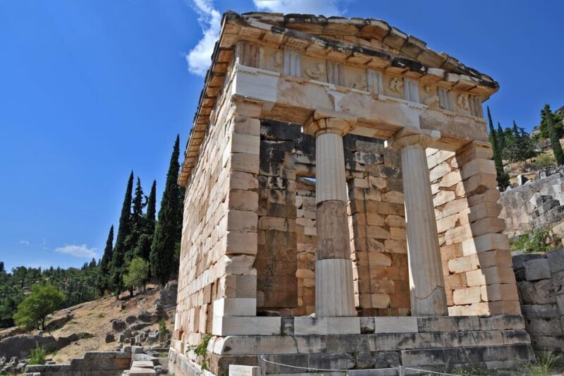 From Athens: Delphi and Osios Loukas Monastery Day Trip - Key Points
