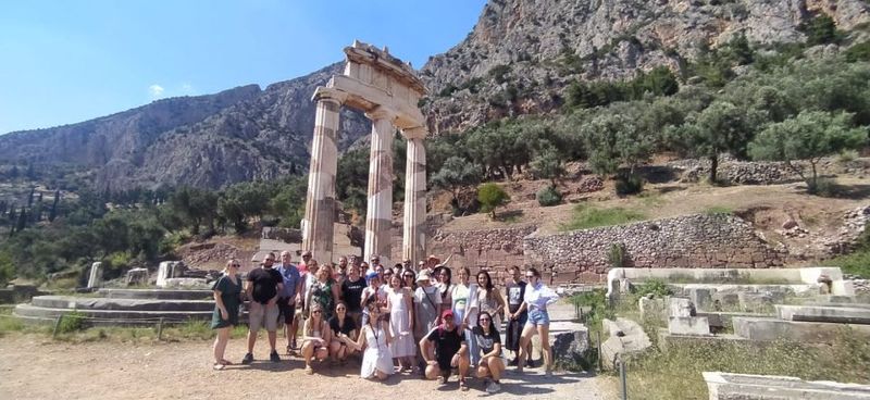 From Athens: Delphi Full Day V.R. Audio Guided Tour - The monuments and viewpoints: the “center of the world” feeling