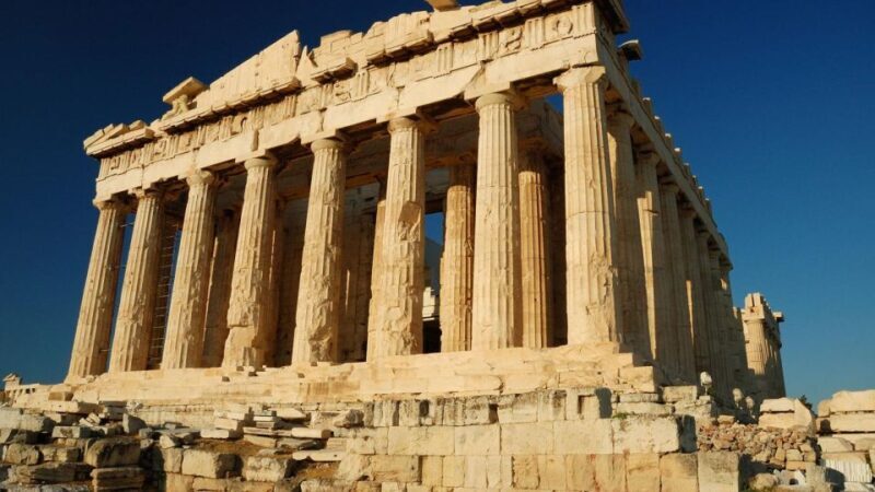 From Athens: Full-Day Delphi  Thermopylae Excursion - Telling the Story of the Day