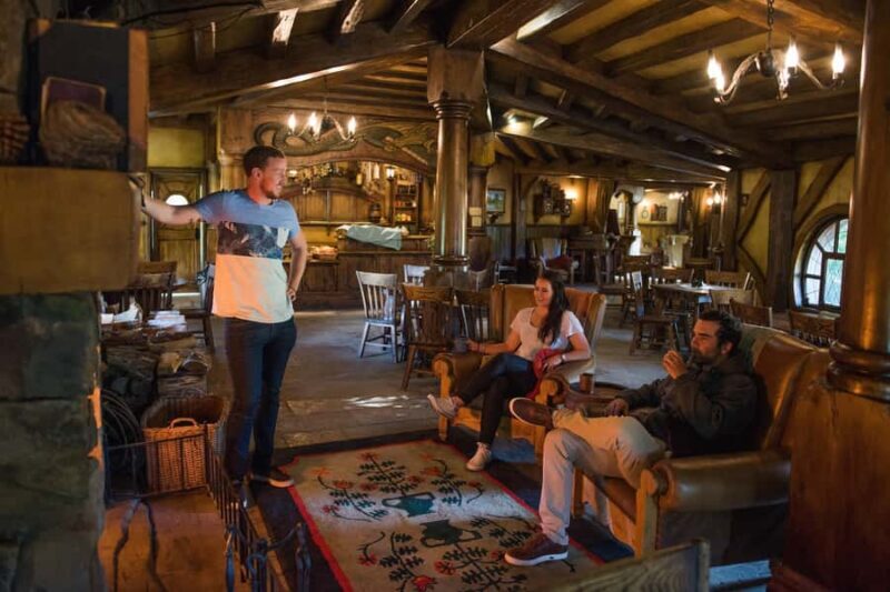 From Auckland: Hobbiton & Waitomo Caves Full-Day Trip - A Deep Dive into the Tour Experience