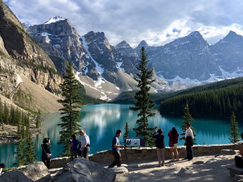 From Banff: Moraine Lake and Lake Louise Half Day Tour - Key Points