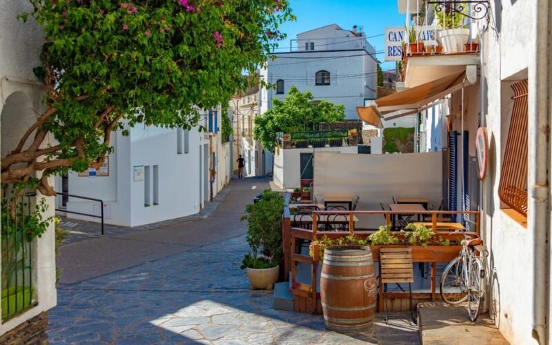 From Barcelona: Girona, Figueres, Dalí Museum, and Cadaqués - An In-Depth Look at the Tour Experience