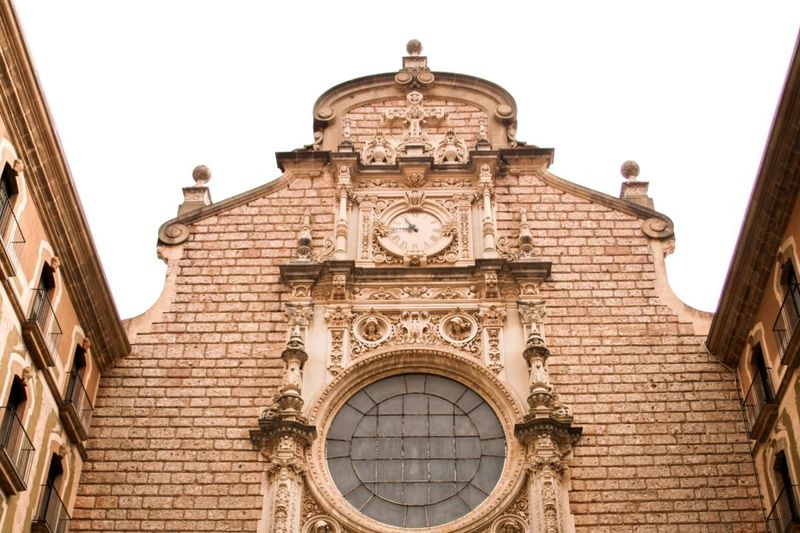 From Barcelona: Half-Day Montserrat Small Group Guided Tour - Visiting the Black Madonna: The 45-Minute Focus Window