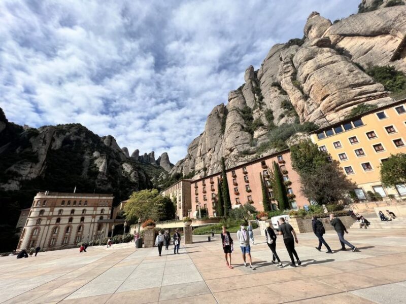 From Barcelona: Montserrat Private Day Trip With Pickup - How to Make the Most of This Tour
