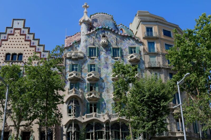 From Barcelona: Sagrada Familia Cathedral+Casa Mira Day Trip - FAQs