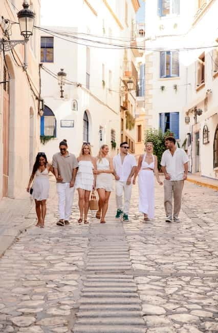 From Barcelona: Sitges Guided Tour and Free Time - Exploring the Museu Maricel