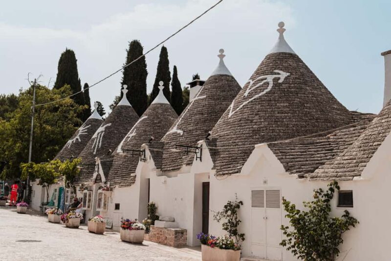 From BARI: Tour of Matera and Alberobello by comfortable bus, visit 2 UNESCO sites - What to expect from the experience