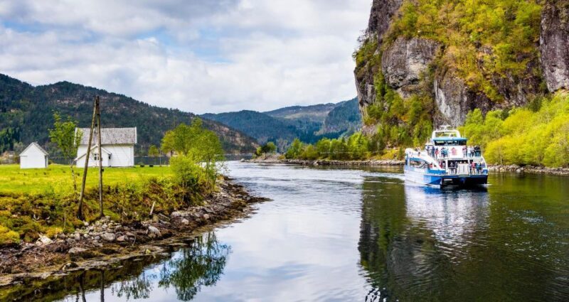 From Bergen: The Original Fjord Cruise to Mostraumen - What Makes This Fjord Cruise Special?