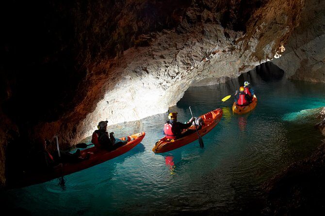 From Bled: Black Hole Kayaking - What is Black Hole Kayaking?