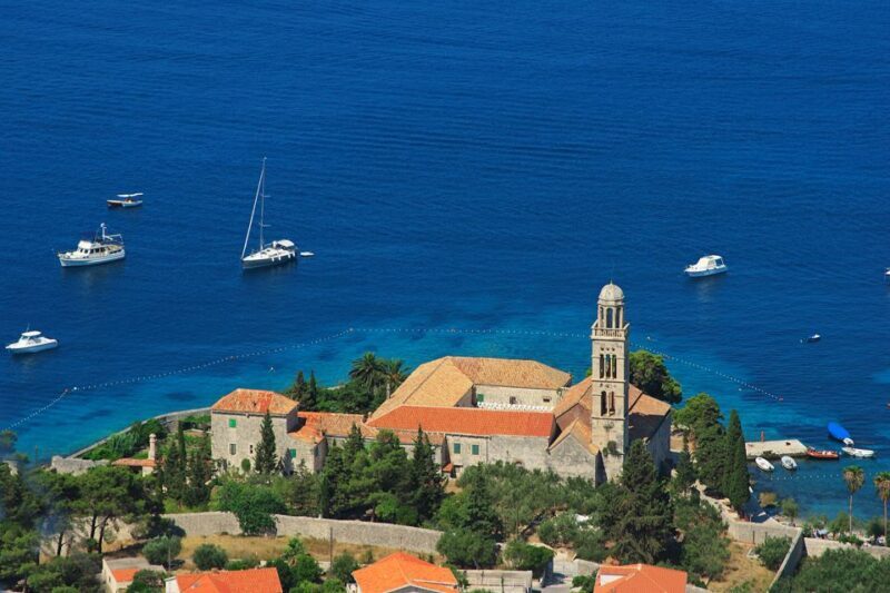 From Bra: Panoramic Flight over Bra, Hvar, olta, & Split - FAQ