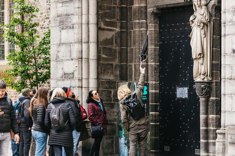From Brussels: Bruges & Ghent Day Tour - 2 Fairytale Cities - Lunch in Bruges: timing is part of the experience