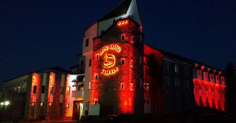 From Bucharest: Private 6-Day Dracula Tour in Transylvania - Key Points