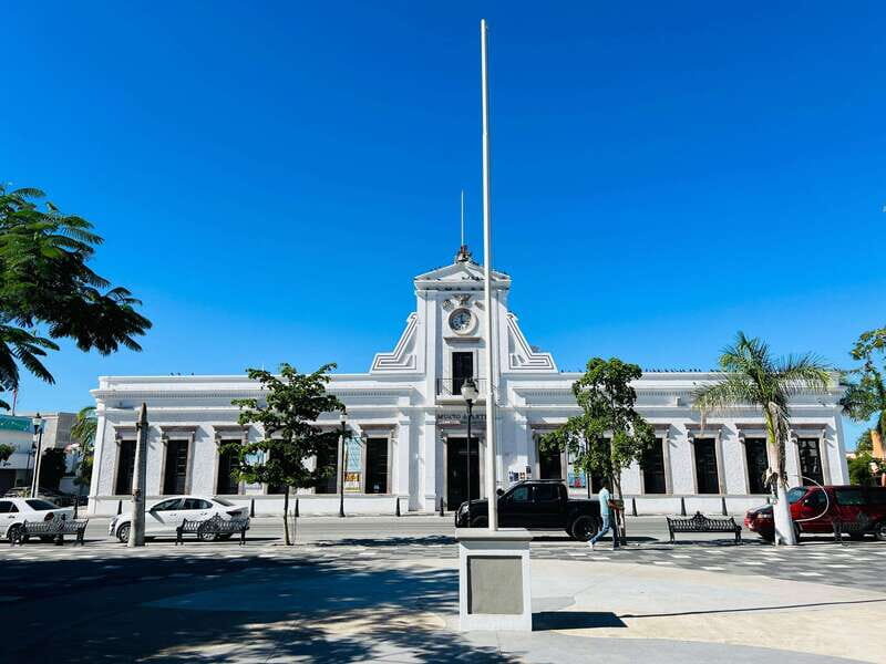 From Cabo/San José del Cabo: La Paz, Balandra & Todos Santos - FAQ