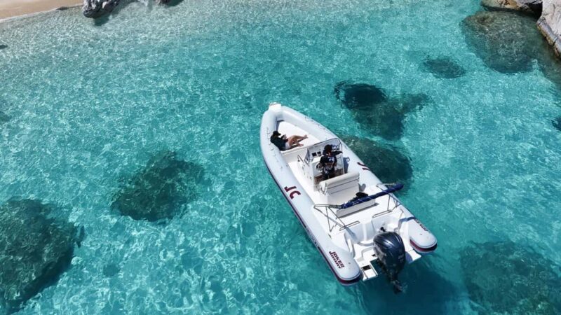 From Cala Gonone: dinghy excursion in the Gulf of Orosei - Key Points