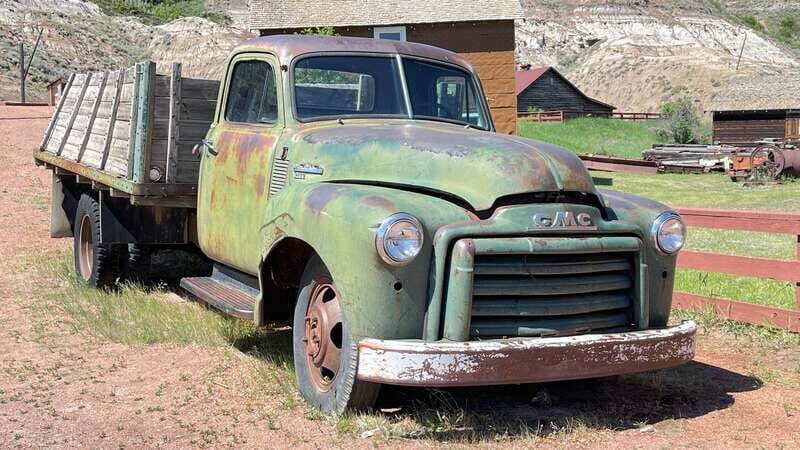 From Calgary: Canadian Badlands Private Geological Tour - Key Points