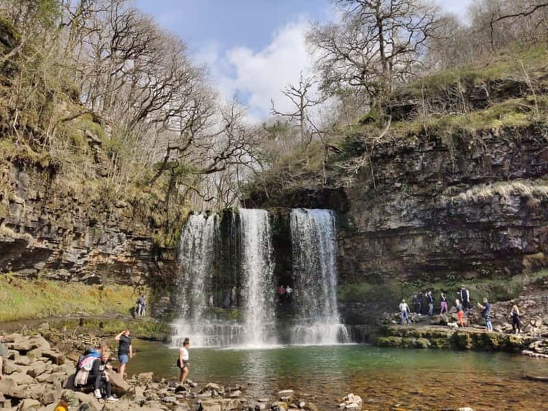 From Cardiff: Guided Hike to 8 Waterfalls in Brecon Beacons - Exploring the Brecon Beacons Waterfalls