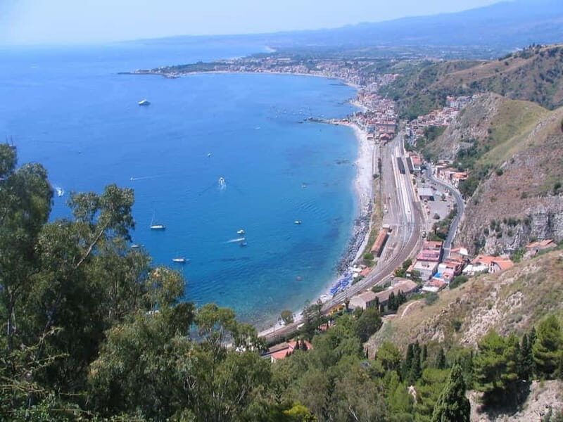 From Catania: Taormina, Isola bella & Castelmola tour - Key Points