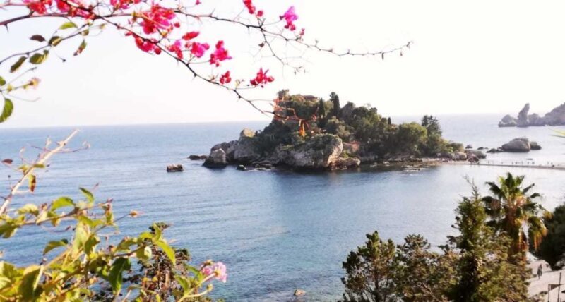 From Catania: White Lotus tour Taormina, Castelmola & Naxos - An Honest Look at the Tour