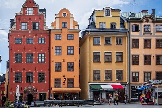 From Cobblestones to Castles. The Medieval Magic of The Old Town - Analyzing the Price and Value