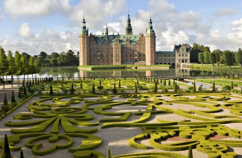 From Copenhagen: Private Frederiksborg Castle Tour - Key Points