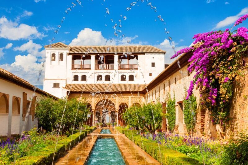 From Costa del Sol: Granada, Alhambra + Nasrid Palaces Tour - The Experience on the Ground