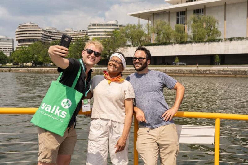 From DC: Old Town Alexandria in a Day with Round Trip Ferry - A Closer Look at the Tour Experience