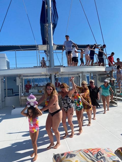 From Dénia/Jávea: Cala Blanca Boat Trip with Jet Ski & Lunch - Key Points