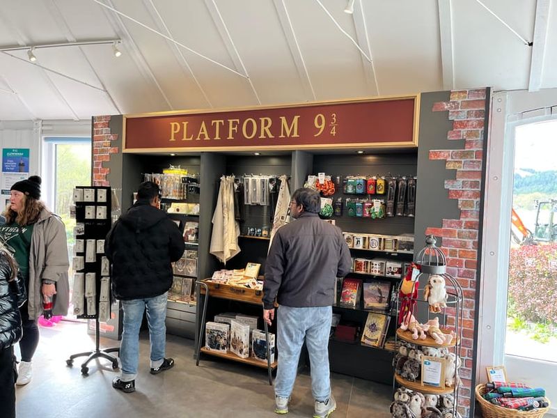 Edinburgh: Glenfinnan Viaduct, Glencoe & Fort William - Fort William lunch and free time: your buffer zone