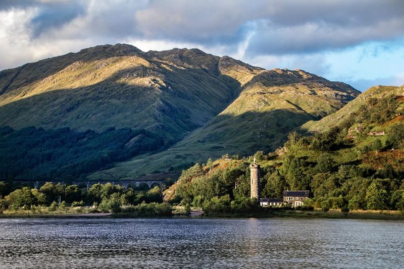 Edinburgh: Glenfinnan Viaduct, Glencoe & Fort William - Glenfinnan Viaduct and Loch Shiel: the “this is why I came” section